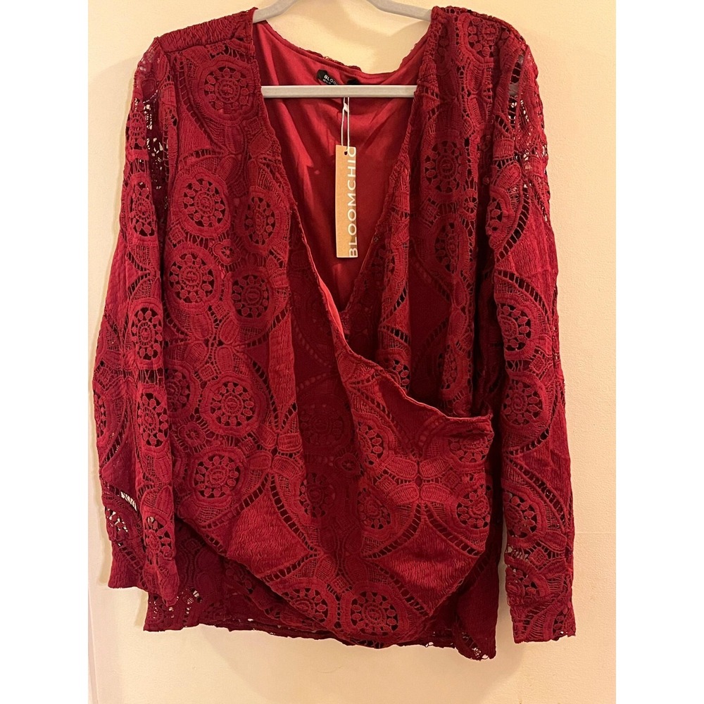 Bloomchic Top Blouse Women's Size‎ 14-16 Red Wrap Long Sleeve Pullover Lace New